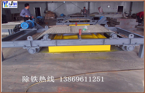 永磁自卸式除鐵器提高如何工作效率,日常保養(yǎng)很重要 永磁自卸式除鐵器提高如何工作效率,日常保養(yǎng)很重要