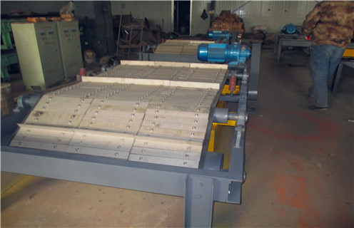 永磁自卸式除鐵器,永磁帶式自卸式除鐵器廠家知識參數_內部磁塊安裝方法_永磁帶式自卸式除鐵器廠家型號價格 永磁自卸式除鐵器,永磁帶式自卸式除鐵器廠家知識參數_內部磁塊安裝方法_永磁帶式自卸式除鐵器廠家型號價格