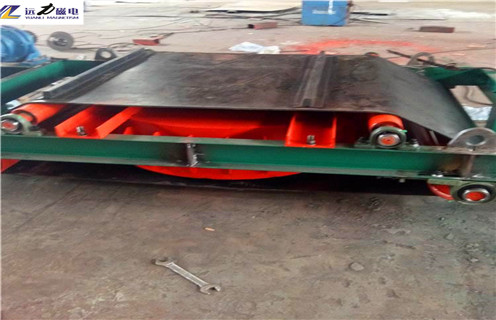 自卸式皮帶電磁除鐵器,天津RCDD-12自卸式皮帶電磁除鐵器電流_天津RCDD-12自卸式皮帶電磁除鐵器廠家配件_型號及工作視頻 自卸式皮帶電磁除鐵器,天津RCDD-12自卸式皮帶電磁除鐵器電流_天津RCDD-12自卸式皮帶電磁除鐵器廠家配件_型號及工作視頻