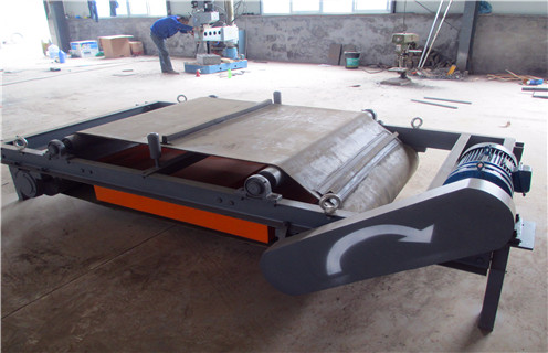 皮帶除鐵器,湖南皮帶除鐵器安裝方法_帶式強(qiáng)磁湖南皮帶除鐵器安裝方法工作原理構(gòu)造選型_廠家 皮帶除鐵器,湖南皮帶除鐵器安裝方法_帶式強(qiáng)磁湖南皮帶除鐵器安裝方法工作原理構(gòu)造選型_廠家