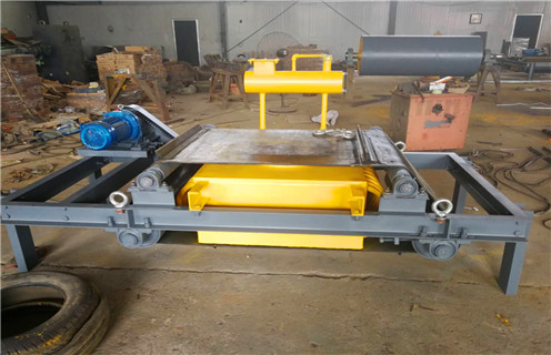 油冷帶式電磁除鐵器,臨朐油冷帶式電磁除鐵器主動滾筒_如何卸鐵國家標準安裝工作視頻_臨朐油冷帶式電磁除鐵器主動滾筒 油冷帶式電磁除鐵器,臨朐油冷帶式電磁除鐵器主動滾筒_如何卸鐵國家標準安裝工作視頻_臨朐油冷帶式電磁除鐵器主動滾筒